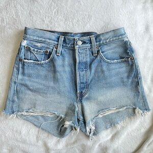 Levi's Frayed Jean Shorts | 27